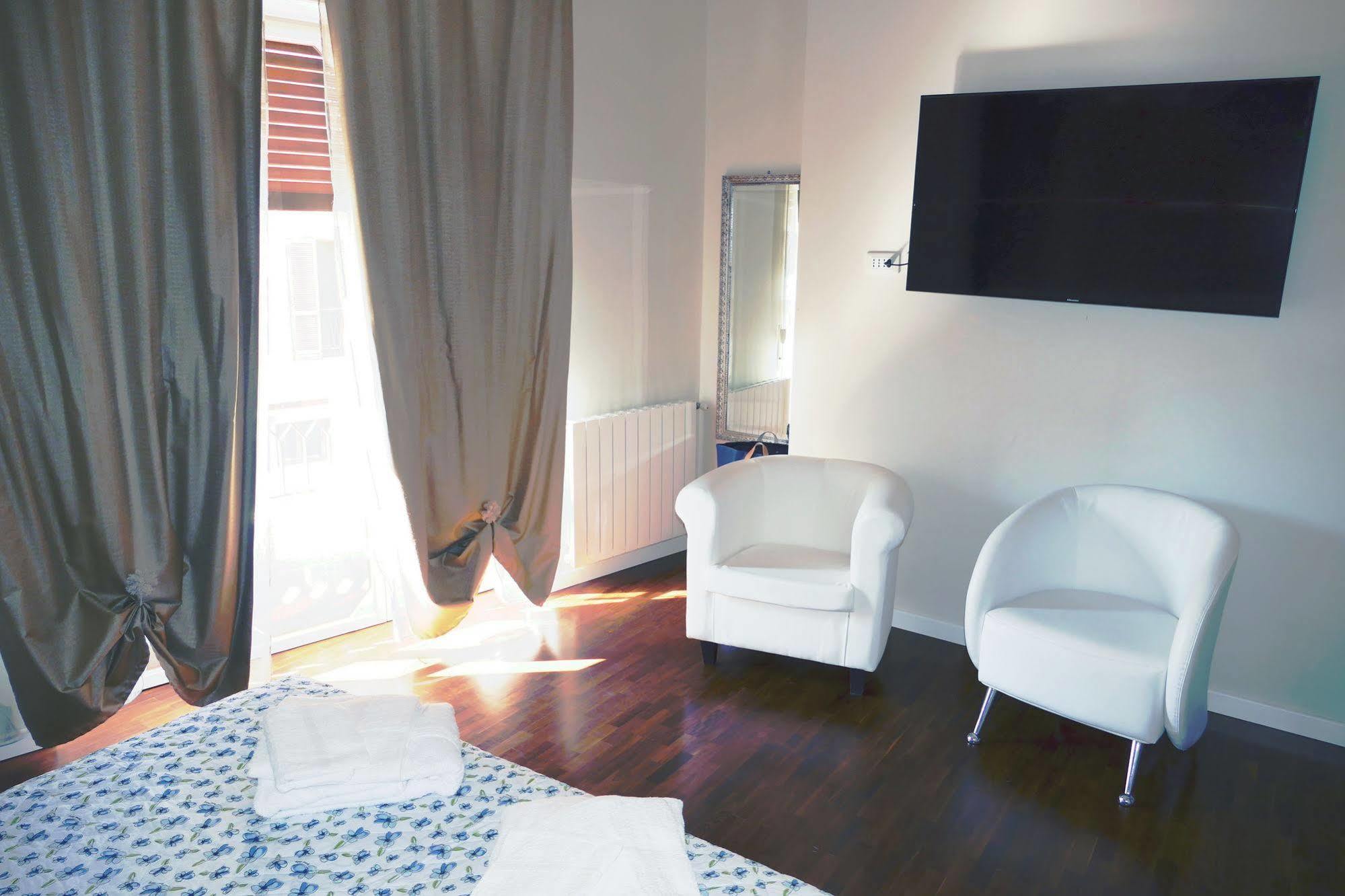 Domus Yenne Suites Cagliari Zewnętrze zdjęcie